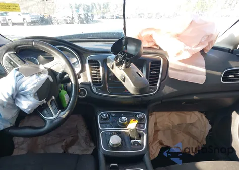 2016 Chrysler 200 Limited из США, поврежденный, VIN 1C3CCCAB2GN109146